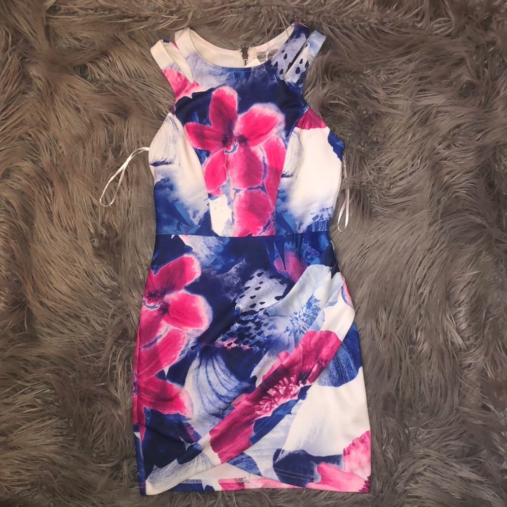 Hello Molly Floral Mini